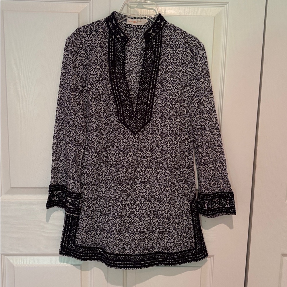 Tory Burch Black and White tunic